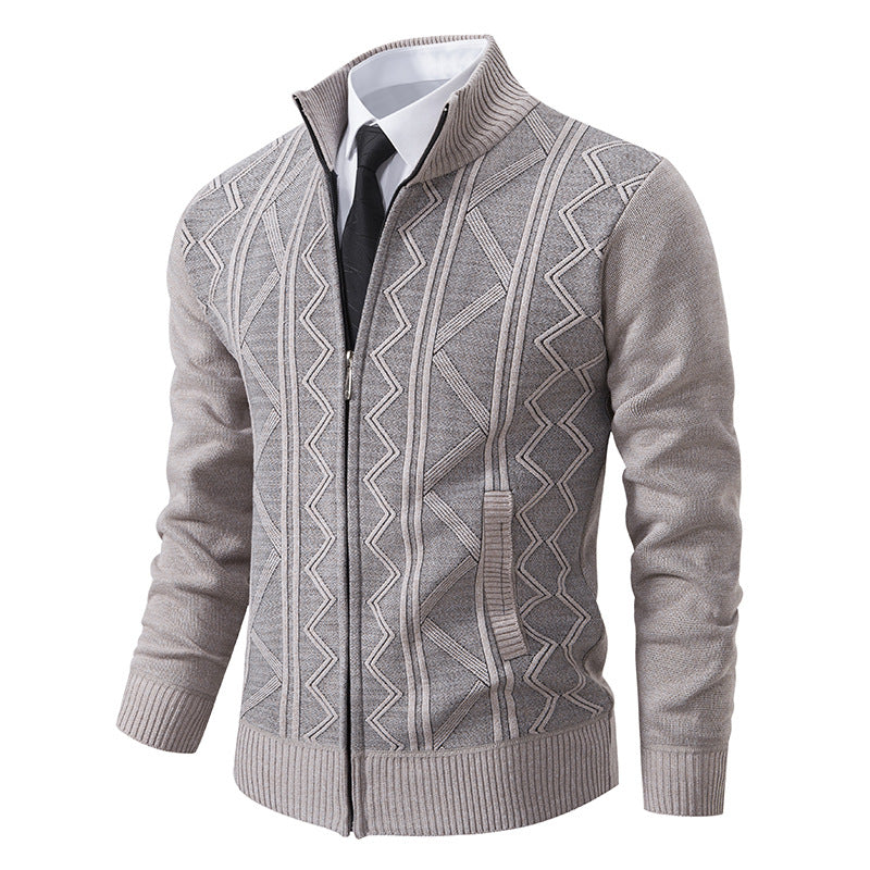 Herren elegante Strickjacke mit strukturiertem Zopfmuster und hohem Kragen Drune