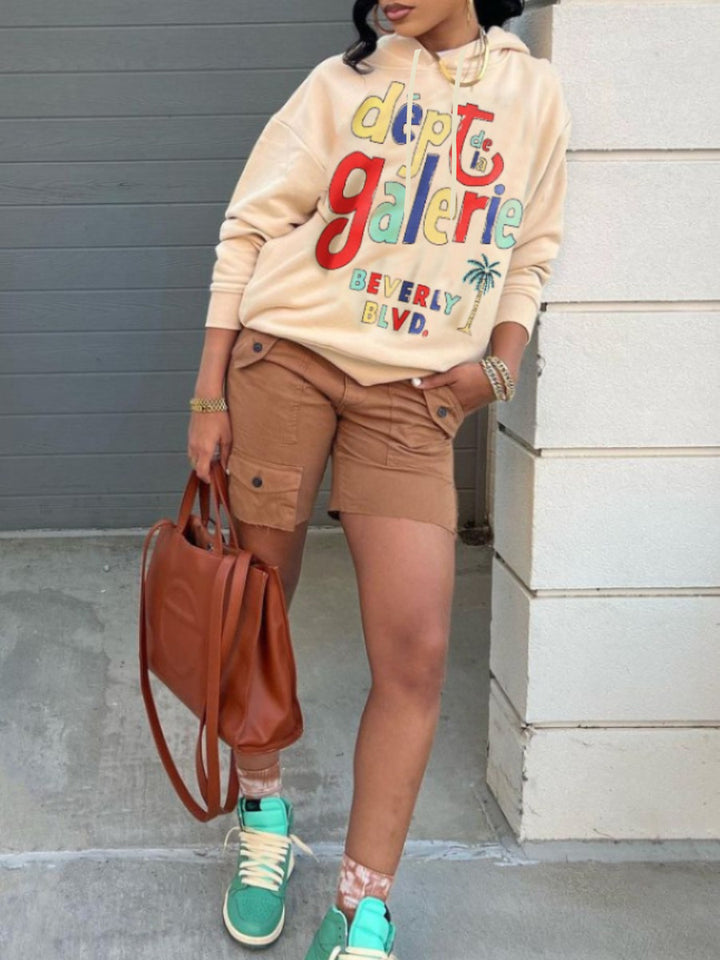Damen Hoodie mit auffälligem Vintage-Logo Drune
