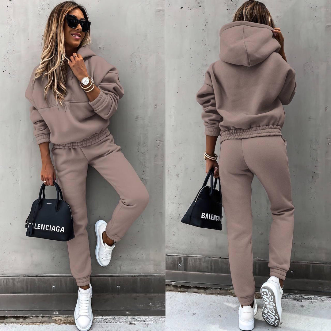 Jogginganzug Damen sportlich aus weichem Material