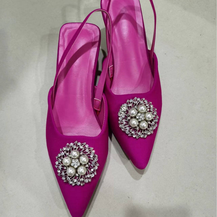 Damen Sling-Pumps mit eleganter Brosche Drune