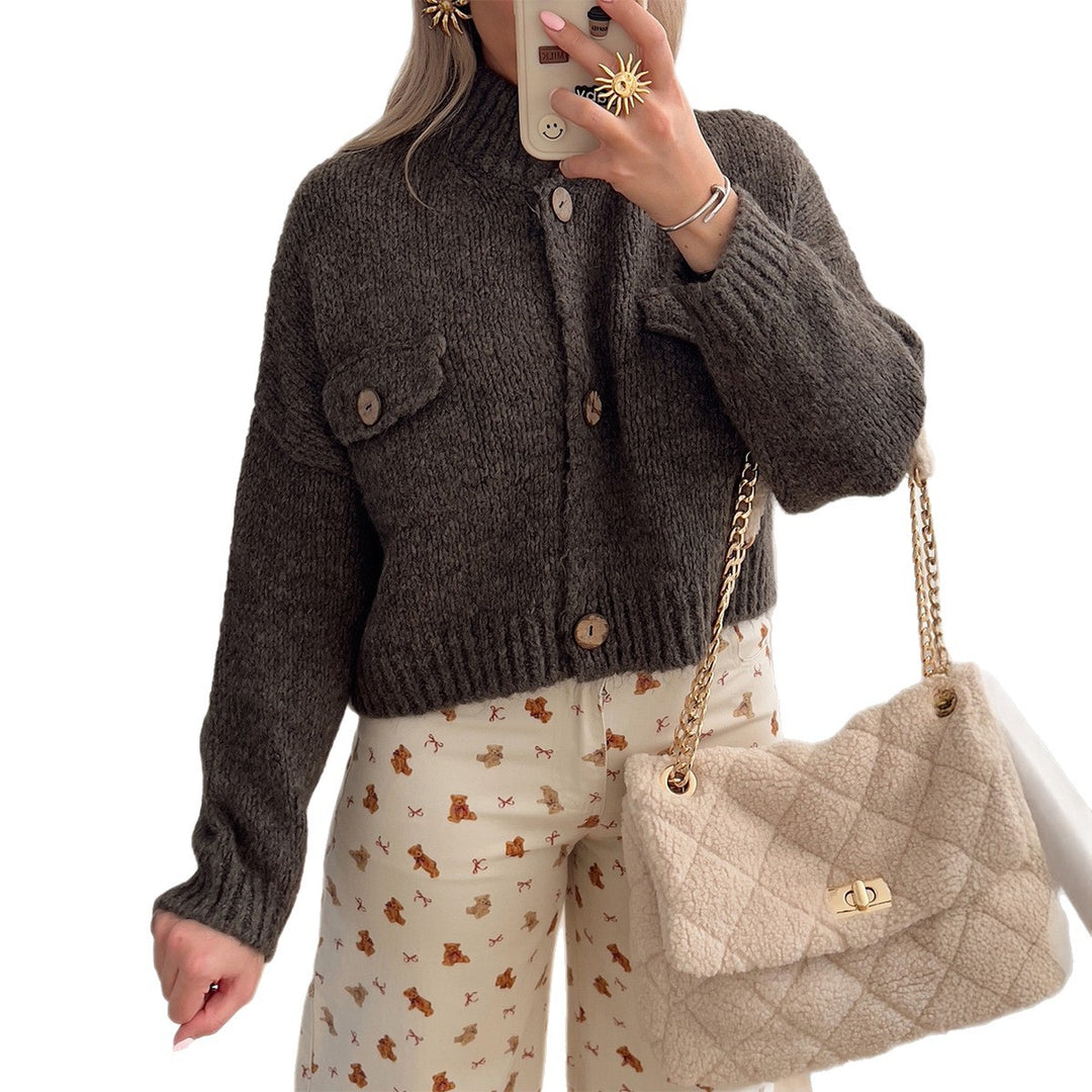 Damen nan kuschelige Strickjacke mit Holzknöpfen und Brustklappe Drune