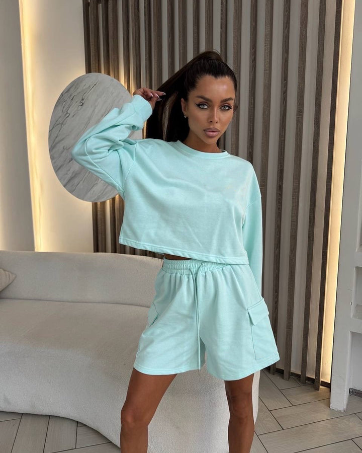 Damen Freizeitanzug mit Oversized Sweatshirt und kurzen Hosen Drune
