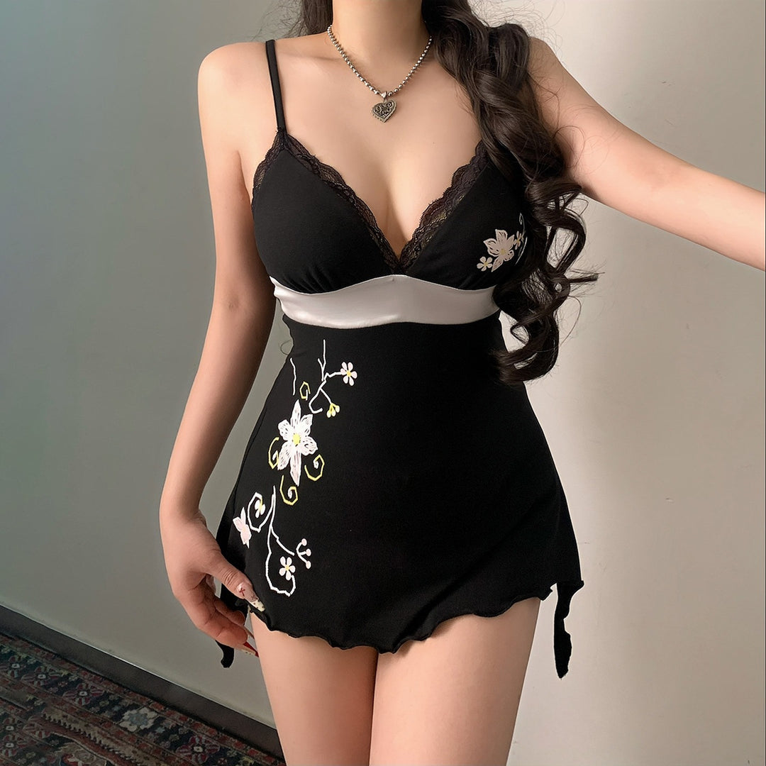 Damen Nachthemd mit floralen Stickdetails und Spitzenverarbeitung Drune