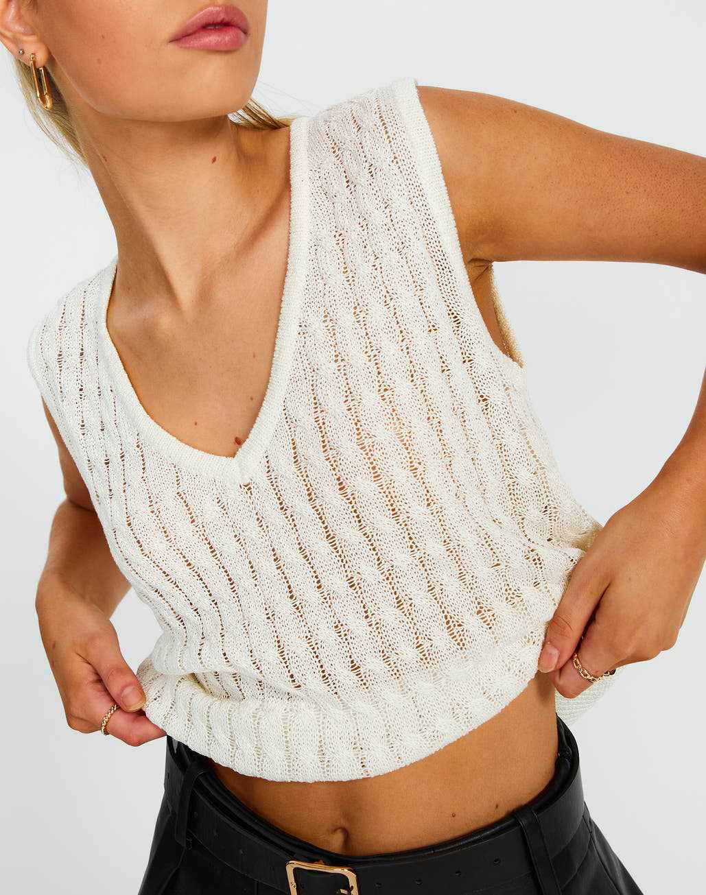 Damen luftiges Strick-Oberteil mit V-Ausschnitt und feinmaschigem Design Drune