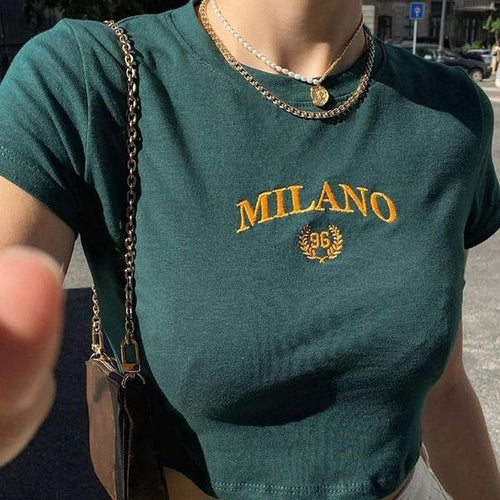 Damen cropped T-Shirt mit gesticktem Schriftzug und rundem Ausschnitt Drune