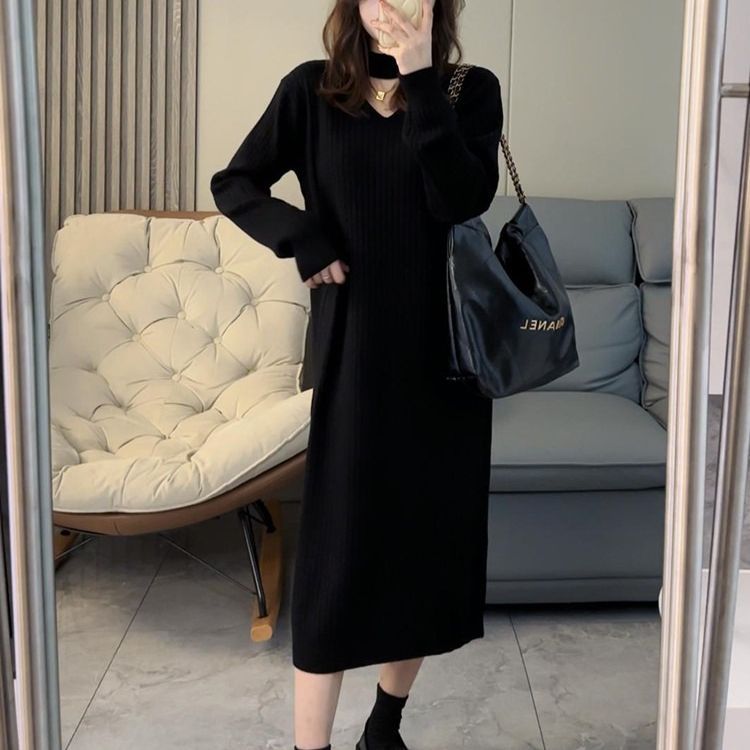 Damen Strickkleid mit tiefem V-Ausschnitt und elegantem Rippdesign Drune
