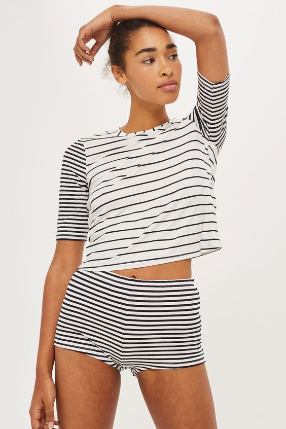 Damen lässiges gestreiftes Shorty-Set Drune
