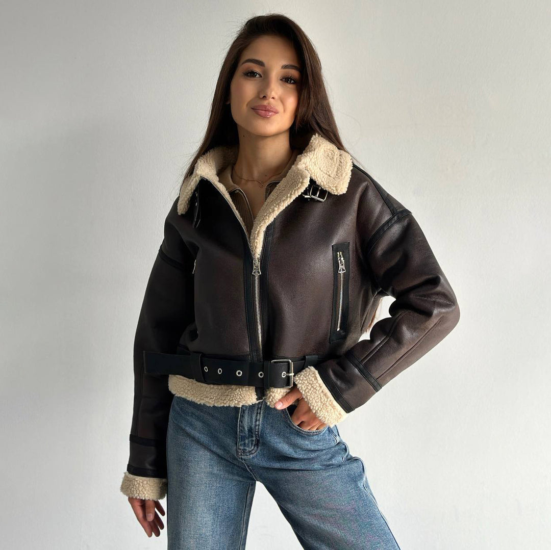 Damen Kunstlederjacke mit hochwertigem Fleece-Futter und figurformendem Gürtel Drune