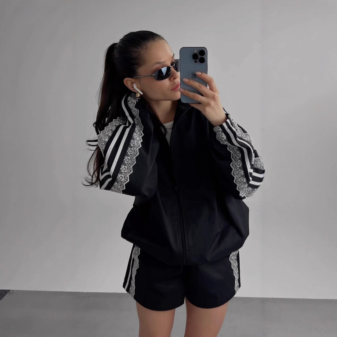 Damen sportliches Set mit eleganten Spitzenapplikationen Drune