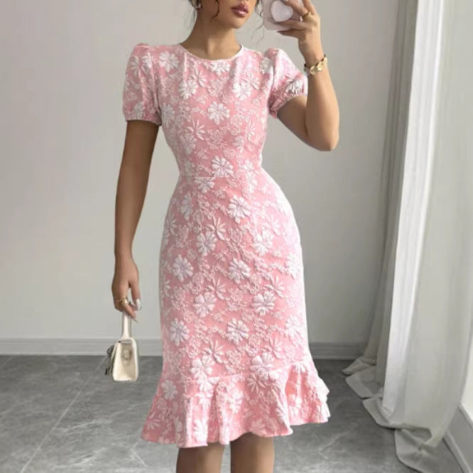 Damen Kleid mit floralem Spitzenmuster und fließendem Saum Drune