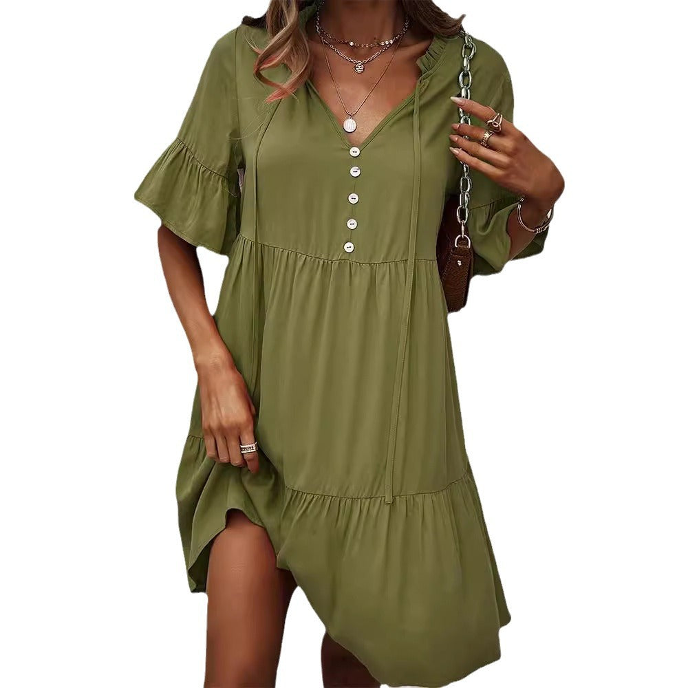 Damen lässiges Kleid mit femininem Rüschendesign und Knopfdetails Drune