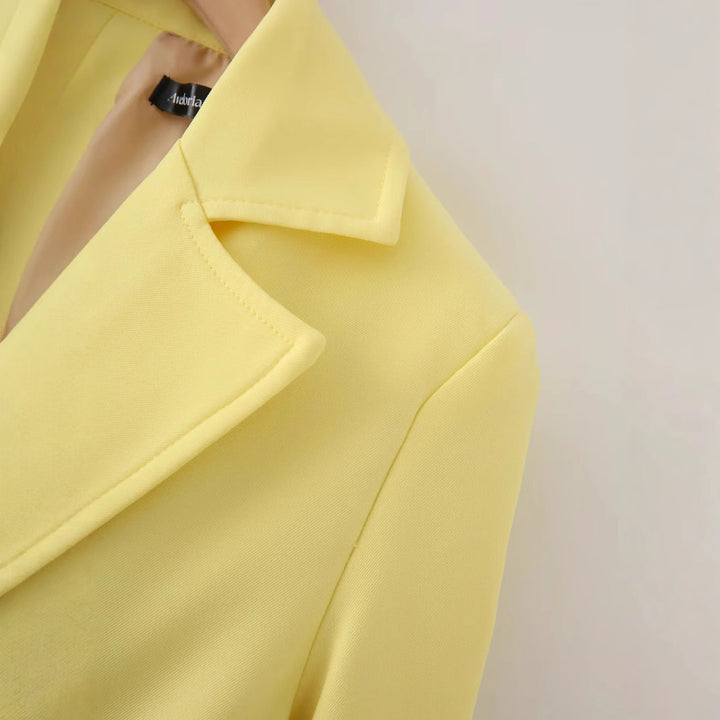 Damen elegante Blazerjacke mit strukturiertem Gewebe und praktischen Taschen Drune