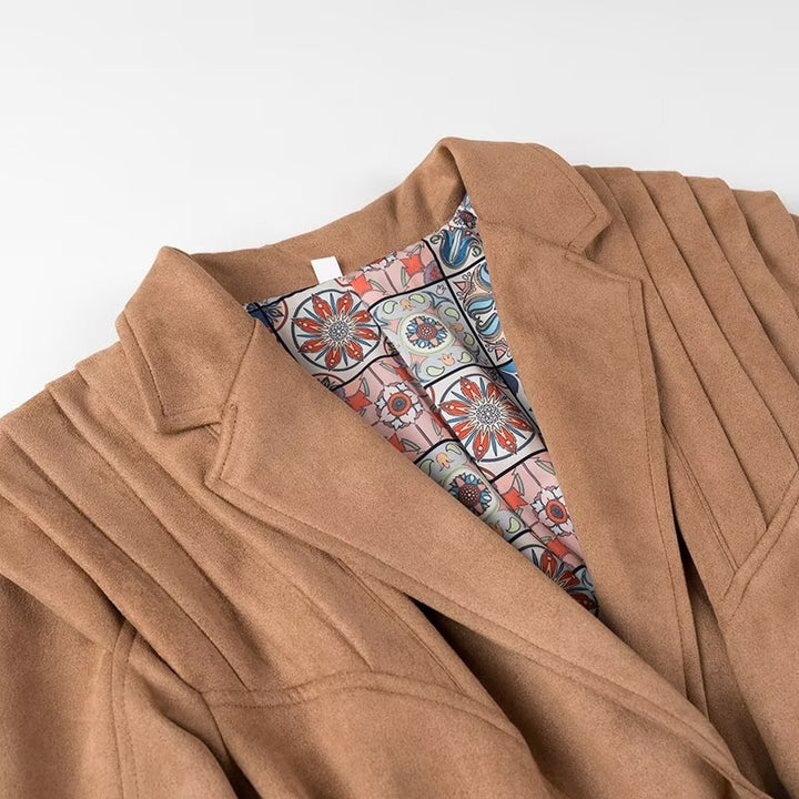 Damen modische kurze Blazerjacke mit Gürtel und dekorativen Falten Drune