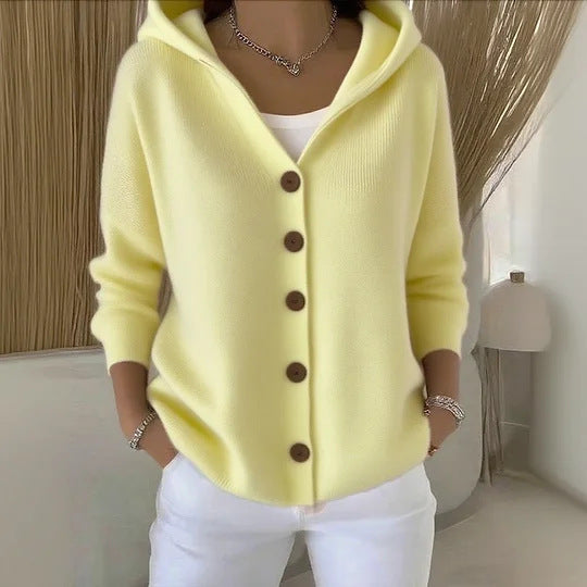 Damen Kapuzenstrickjacke mit Praktischen Knopfdetails und Lässigem Schnitt Drune