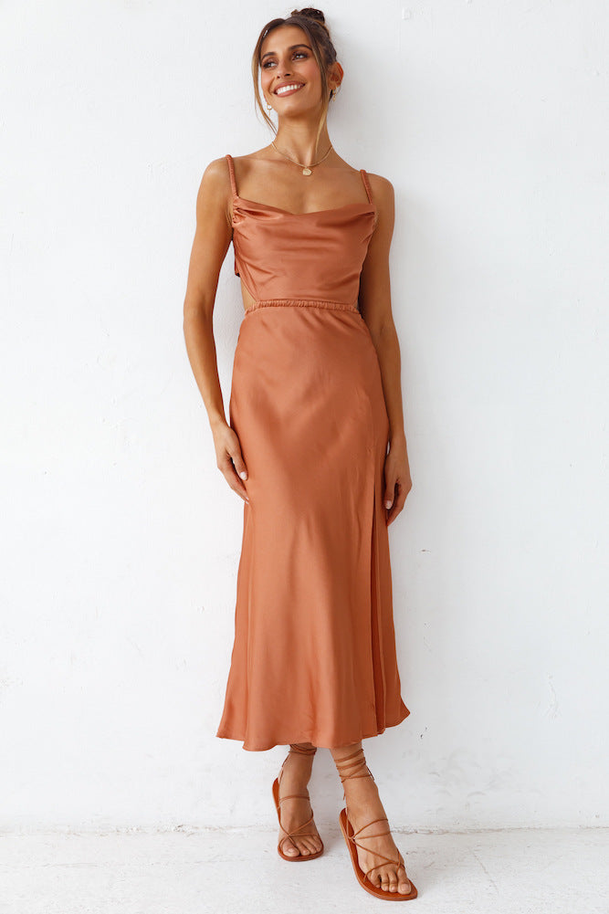 Damen Satin Maxikleid mit elegantem Wickeldesign und raffinierten Rüschen Drune