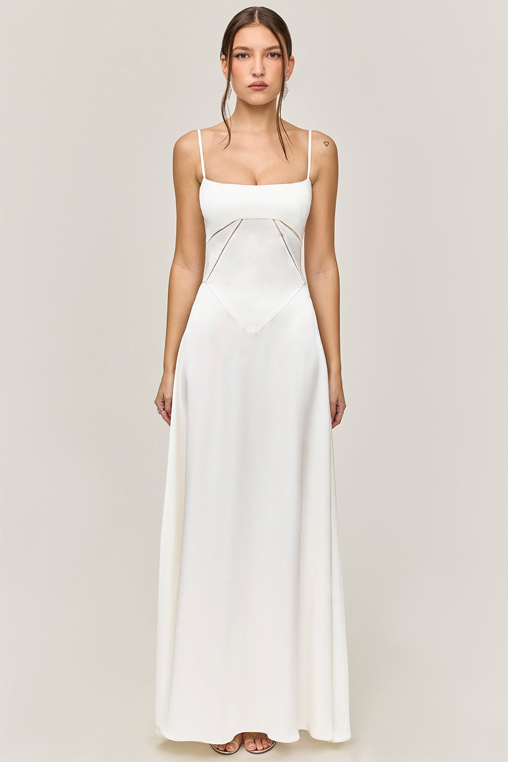 Drune | Abendkleid Satin Glanz Spaghetti Träger Rückenfrei Schmaler Schnitt Elegantes Kleid