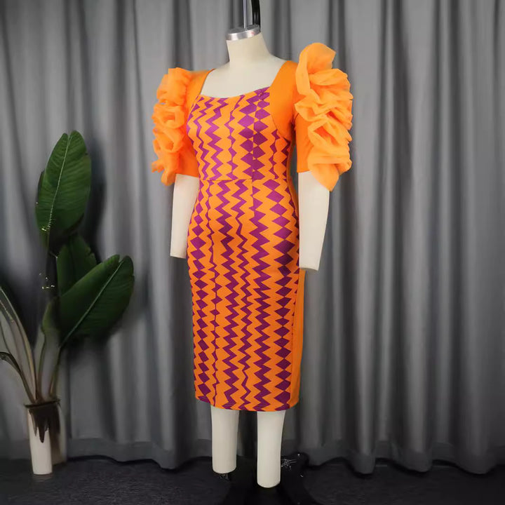 Damen figurbetontes Kleid mit auffälligen Volantärmeln und geometrischem Muster Drune
