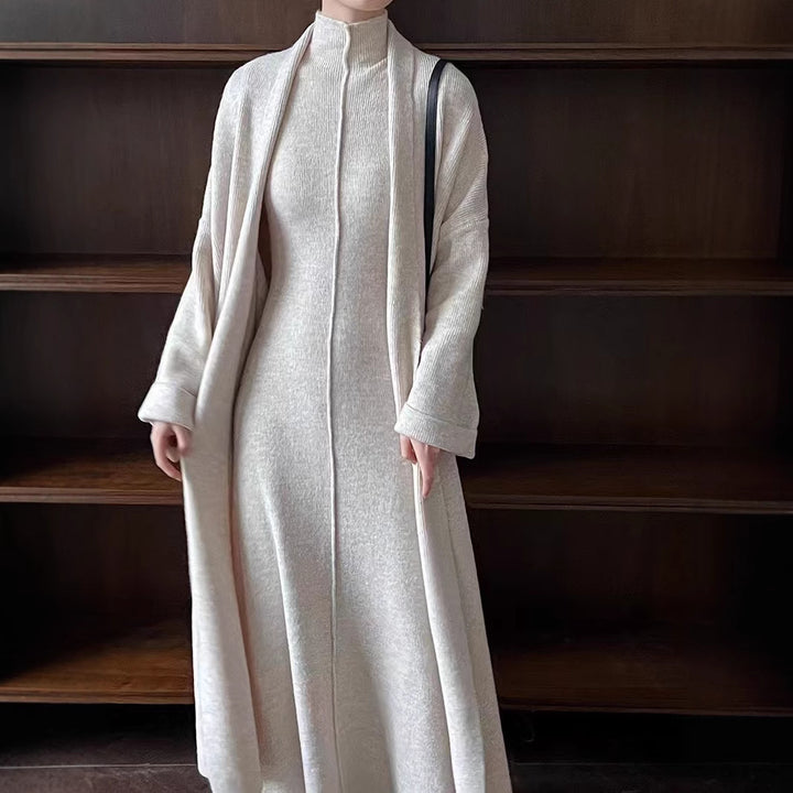 Damen Strickkleid mit hochwertigem Stehkragen und dekorativen Ärmeln Drune