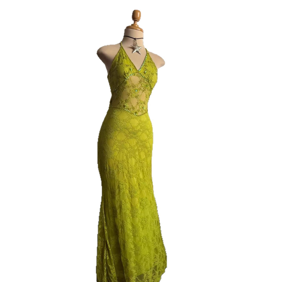 Damen Elegantes Spitzenkleid mit raffiniertem Schnitt Drune