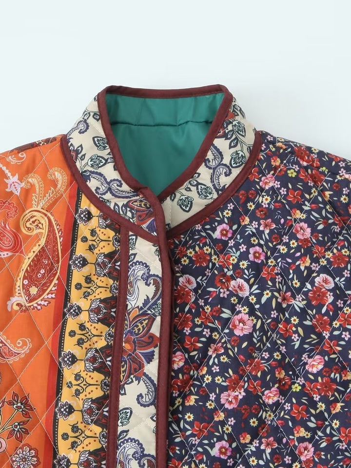 Damen gesteppte Patchworkjacke mit floralem Design und praktischen Taschen Drune