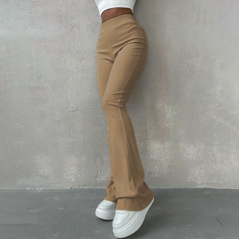 Damen Flared Hose aus Rippstrick Drune