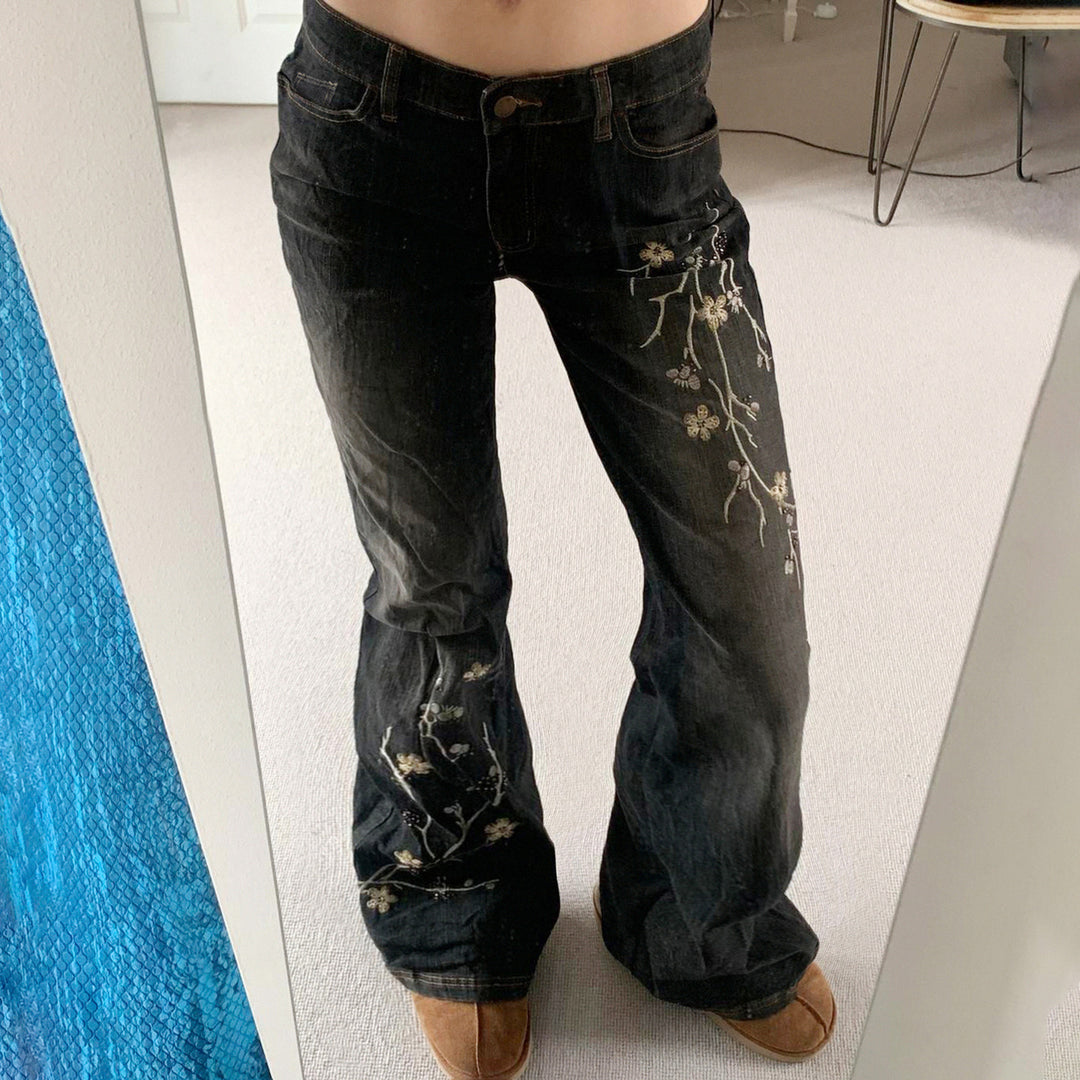 Damen nan taillierte Schlaghose-Jeans mit floraler Stickerei, Stretchdenim und Five-Pocket-Schnitt Drune