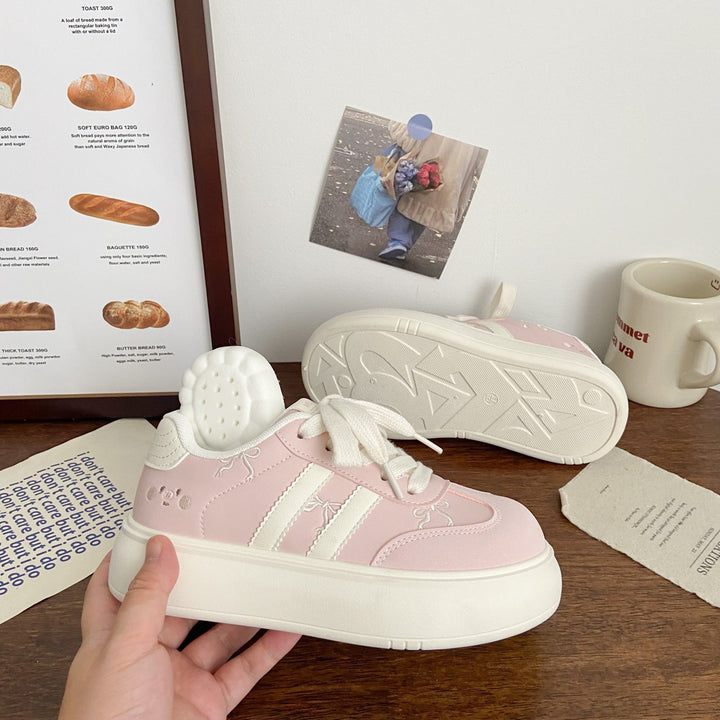 Damen Sportliche Plateau-Sneakers mit verspielten Applikationen Drune