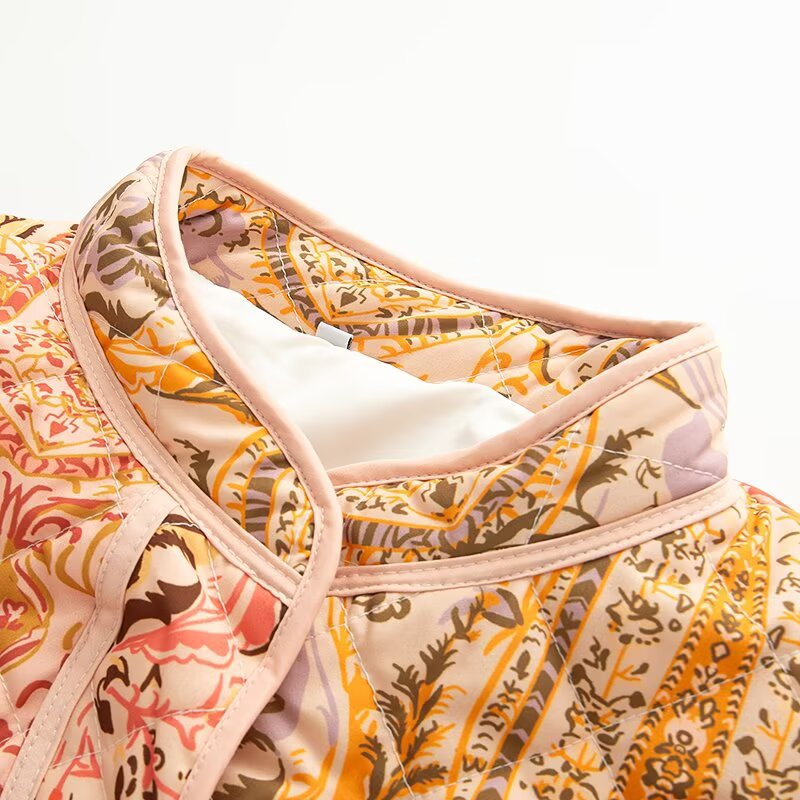 Damen gesteppte Übergangsjacke mit floralem Muster und praktischen Taschen Drune