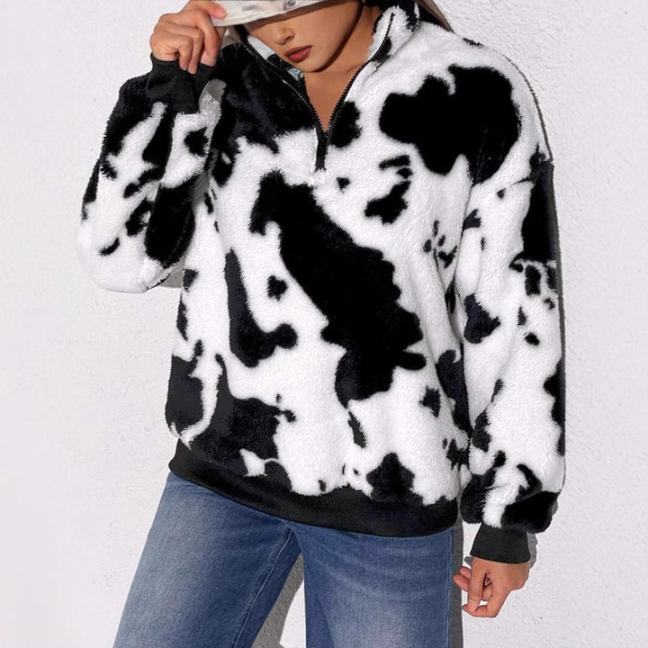 Damen Fleece-Pullover mit halbhohem Kragen und rustikalem Kuhmuster Drune