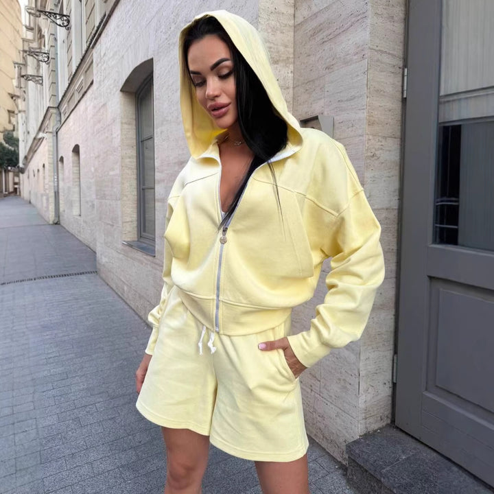 Damen Sommerliches Sport-Lounge-Set mit Kapuzenjacke und Shorts Drune