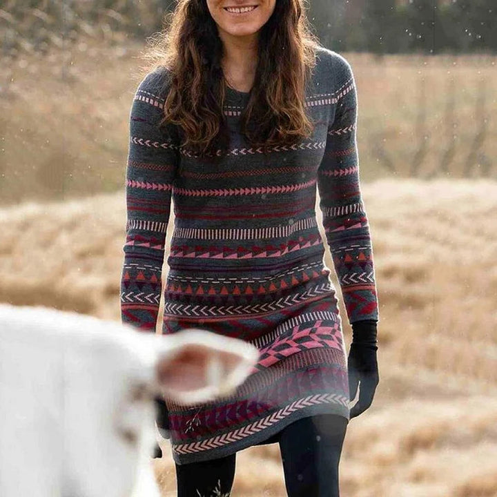 Damen Strickkleid mit verspielt nordischem Muster und hohem Kragen Drune