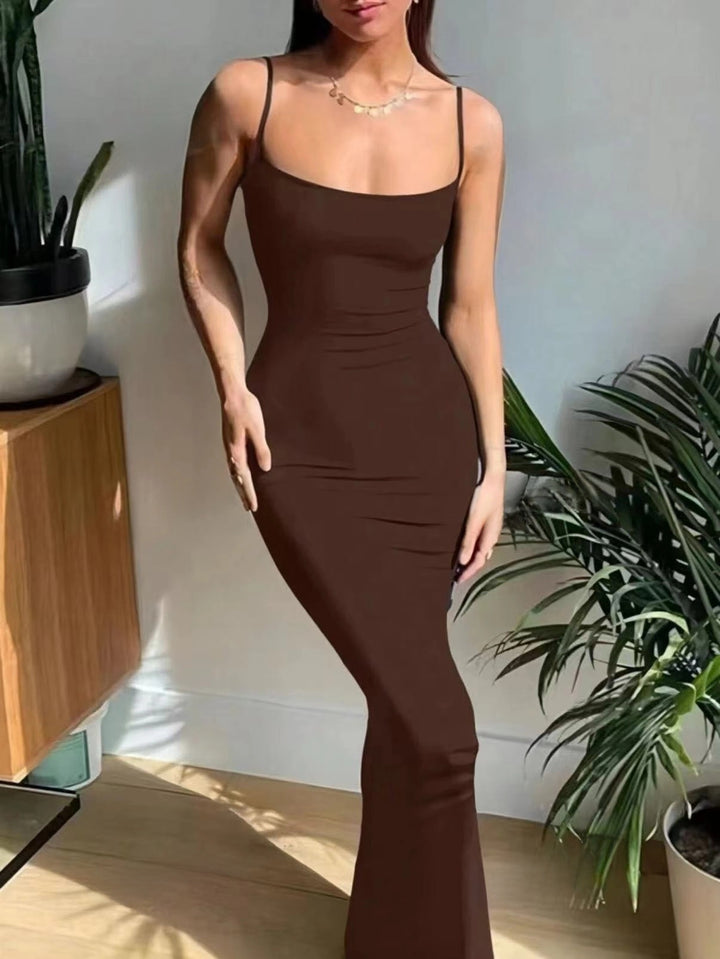 Damen Elegantes Langes Kleid mit schmalem Schnitt und feinen Trägern Drune