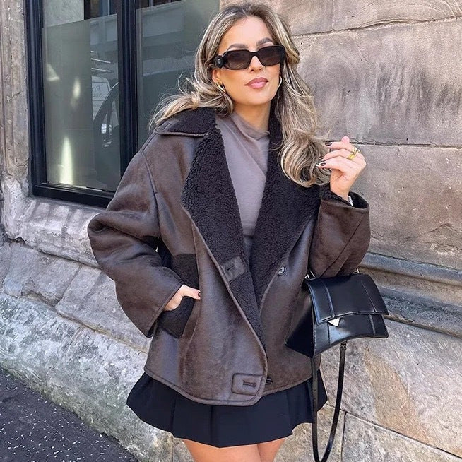 Damen nan kurze Winterjacke mit weichem Teddyfutter, Umschlagkragen und Knopfleiste Drune