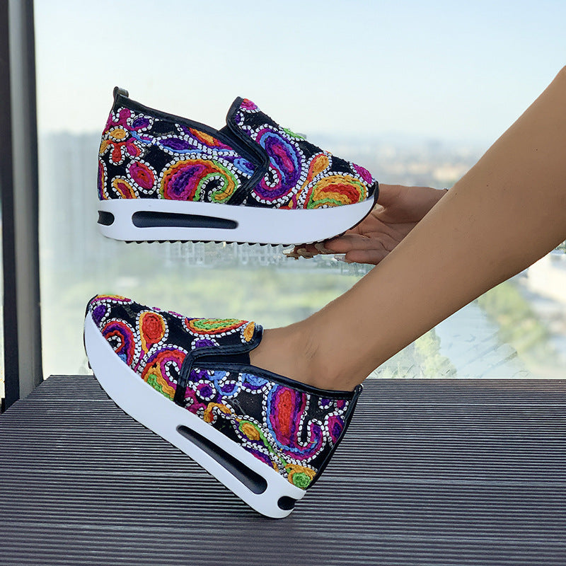Damen modische Slip-On Sneakers mit buntem Stickdesign Drune