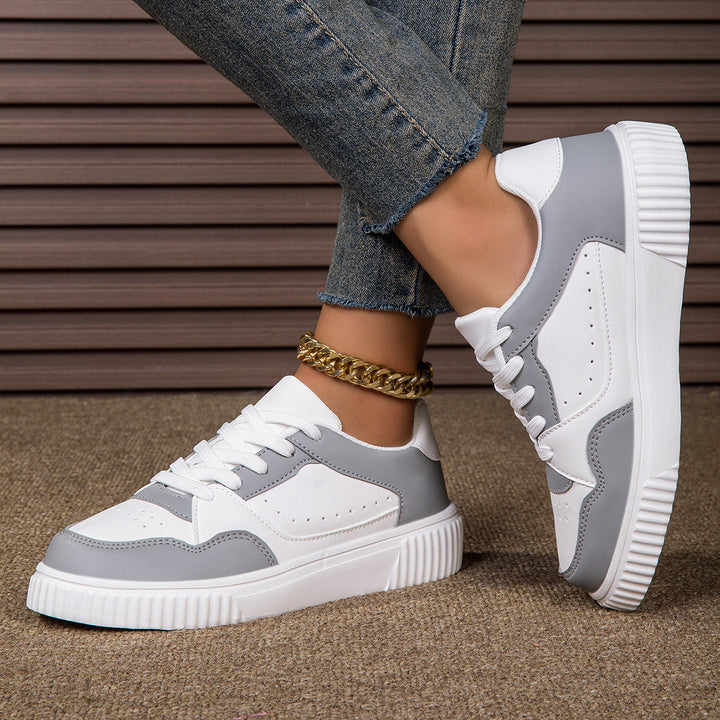 Damen nan niedrig geschnittener Sneaker mit geriffelter Profilsohle, gepolstertem Schaft und perforiertem Obermaterial Drune