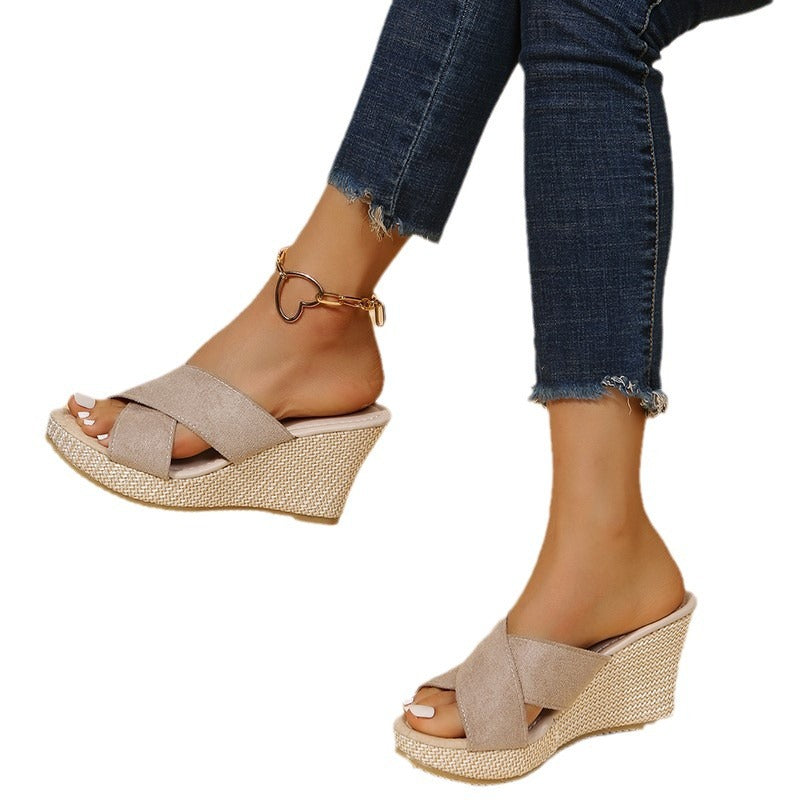 Damen nan Keilsandalen mit geflochtener Bastsohle und gekreuzten Veloursriemen Drune