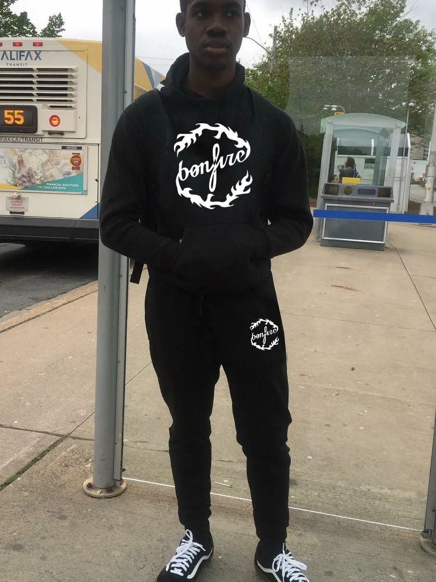 Damen Hoodie und Jogginghose Set mit modernem Logo Drune