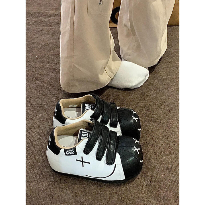 Damen Sneakers mit praktischem Klettverschluss und verspieltem Design Drune
