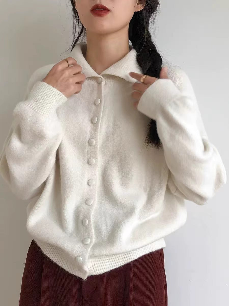 Damen Strickjacke mit hoch geschlossenem Kragen und dekorativen Knöpfen Drune