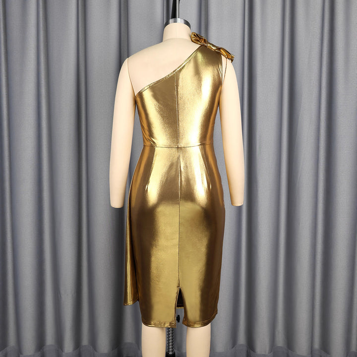 Damen Elegantes Abendkleid mit asymmetrischem Schnitt und voluminösem Drapierungselement Drune