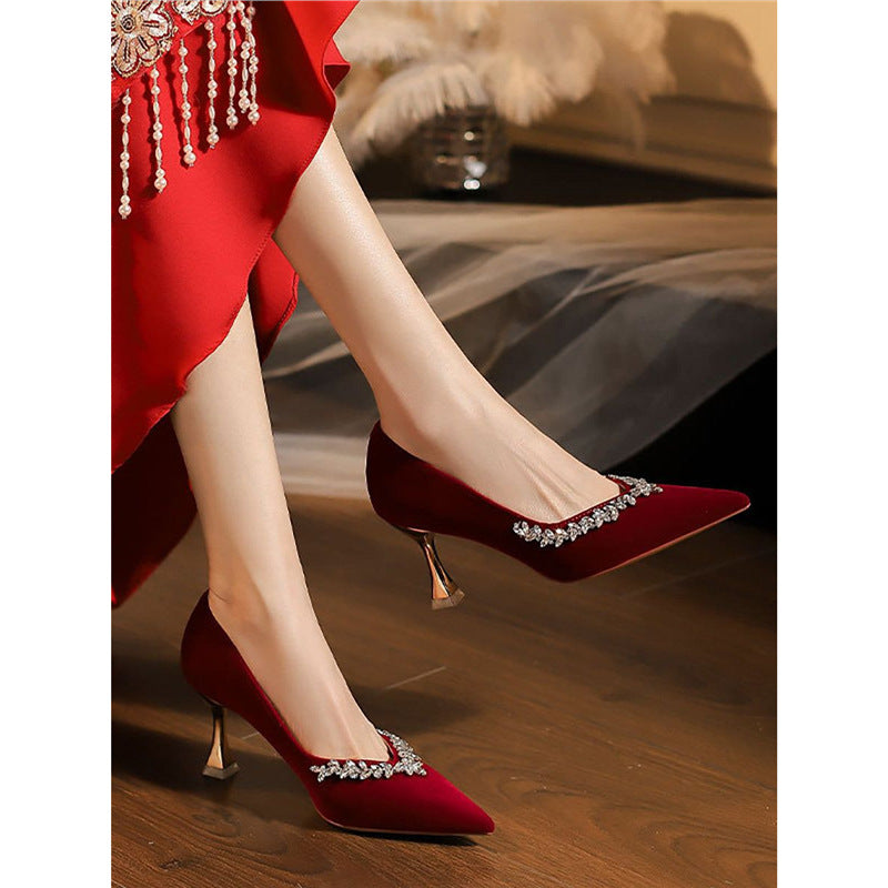 Damen elegante spitze Pumps mit Kristallverzierung Drune