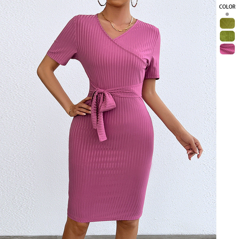 Damen Wickelkleid aus geripptem Stoff mit Taillengürtel Drune