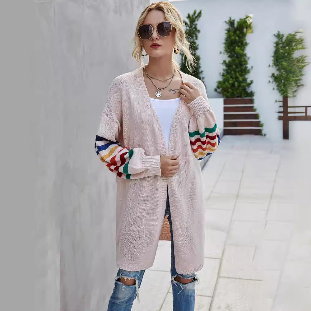Damen gemütliche Strickjacke mit farbigen Ärmeln Drune