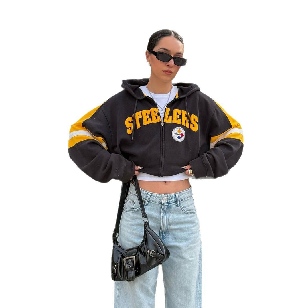 Damen cropped Kapuzenjacke mit auffälligem Schriftzug und lässigem Schnitt Drune