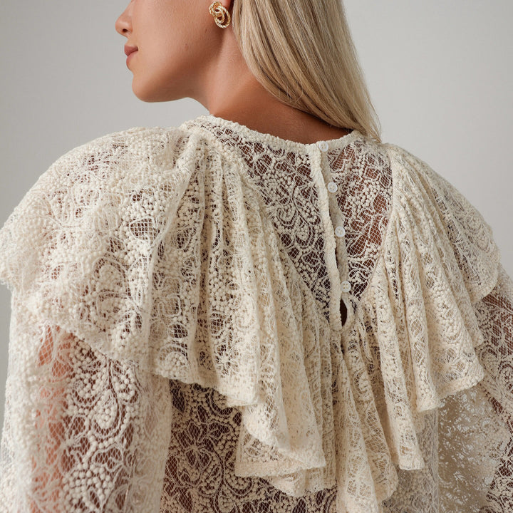 Damen Bluse mit voluminösen Rüschen und Spitzenmuster Drune