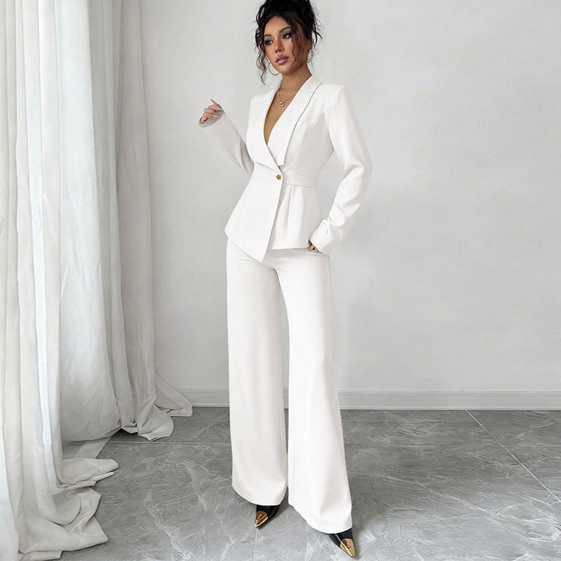 Damen eleganter Blazeranzug mit schmalem Schnitt und hohem Kragen Drune