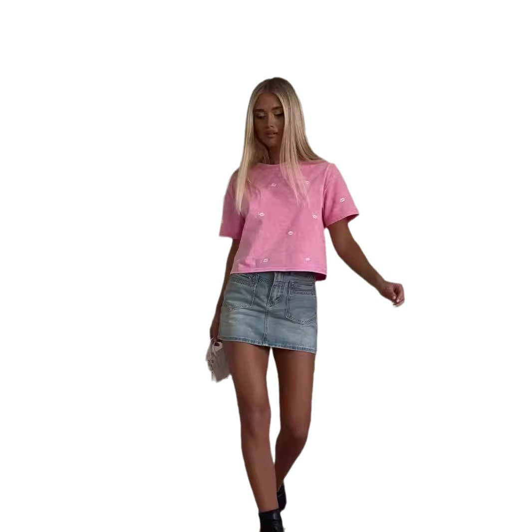 Damen cropped T-Shirt mit kreativem Lippenmuster und leichtem Vintage-Look Drune