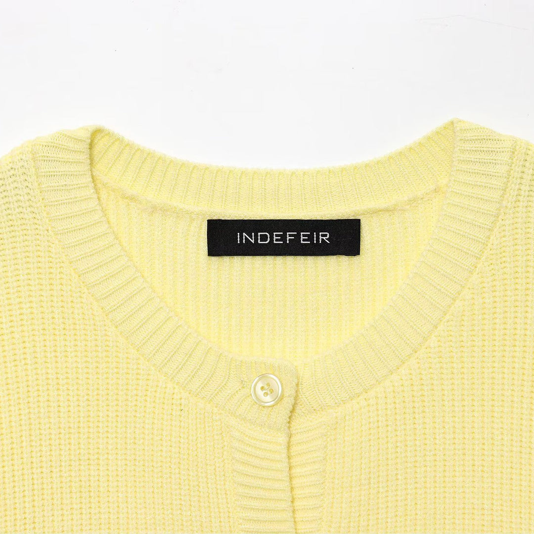 Damen Strickjacke mit weit geschnittenen Ärmeln und Knopfdetails Drune