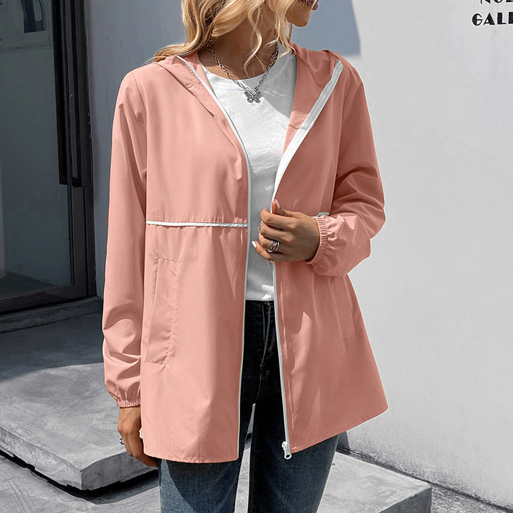 Damen leichte Regenjacke mit praktischer Kapuze und seitlichen Taschen Drune