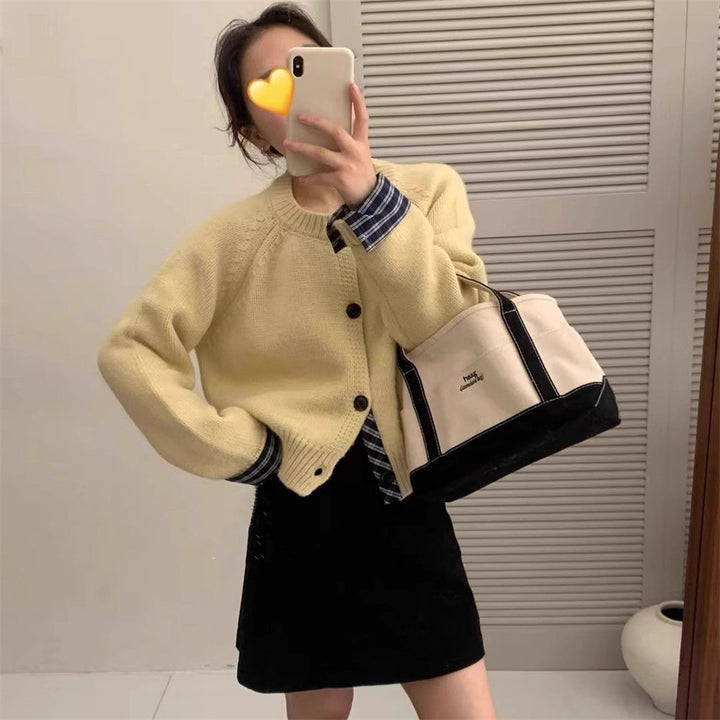 Damen Strickjacke mit eleganten Knopfdetails und hübschem Muster Drune